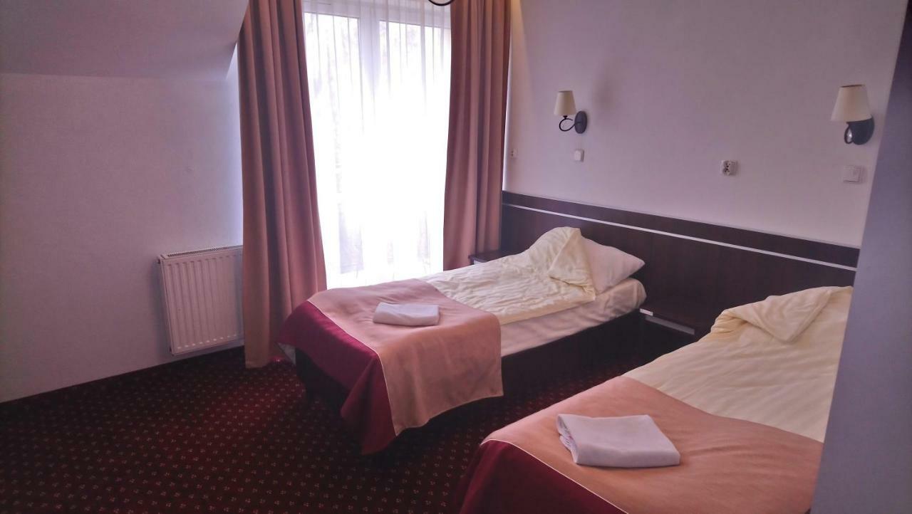 Hotel Milord Pułtusk Extérieur photo